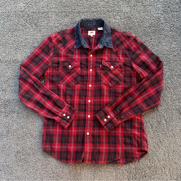 Levi’s Pearl Snap Red Plaid Denim Collar Mid-weight Long Sleeve Size Medium - Picture 2 of 9